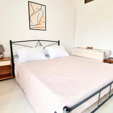Apartment Dorothy's Seaview Haraki